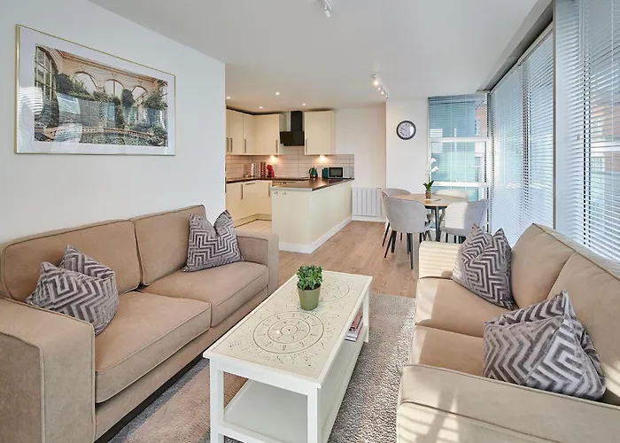 Host & Stay - The Municipal View Abode